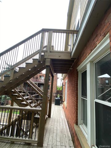 524 E Kirby Street, Wayne, MI 48220