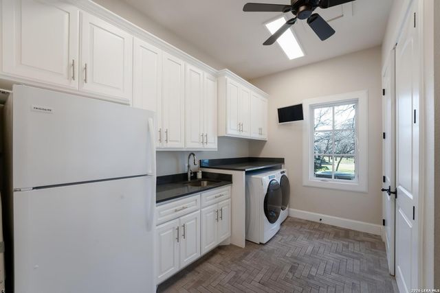 232 LAGUNA RIO, Seguin, TX 78155