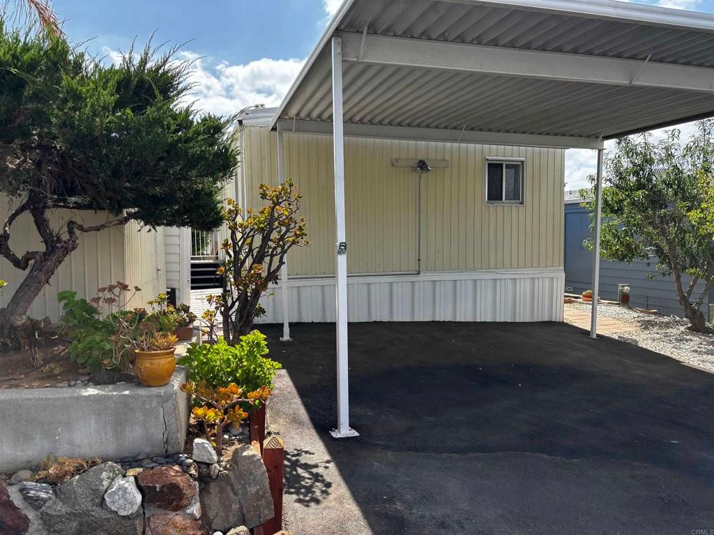 955 Howard Avenue 64, Escondido, CA 92029 — exterior