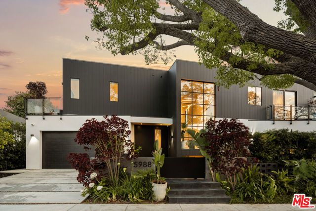 5988 W 76th Street, Los Angeles, CA 90045