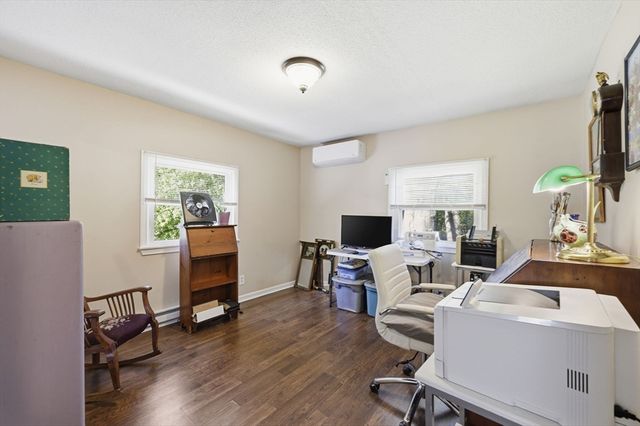 12 Knollwood Rd, Southwick, MA 01077