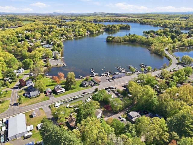 12 Knollwood Rd, Southwick, MA 01077