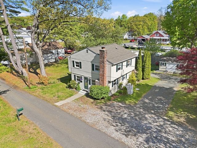 12 Knollwood Rd, Southwick, MA 01077