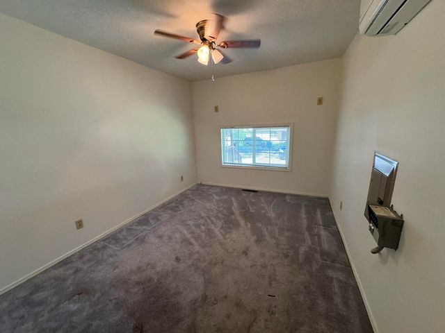 2754 N Pierce Avenue, Springfield, MO 65803