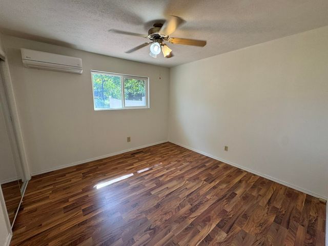 2754 N Pierce Avenue, Springfield, MO 65803