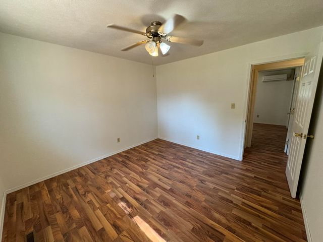 2754 N Pierce Avenue, Springfield, MO 65803