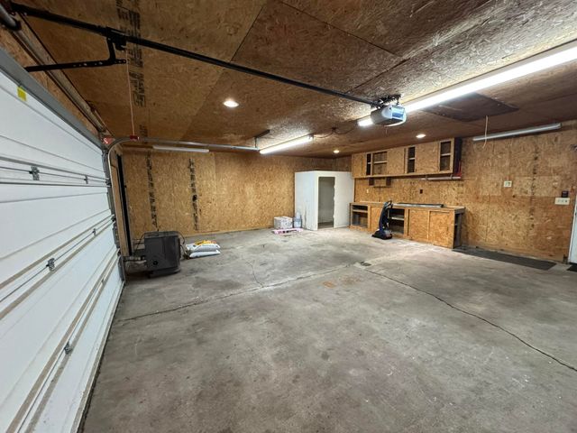 2754 N Pierce Avenue, Springfield, MO 65803