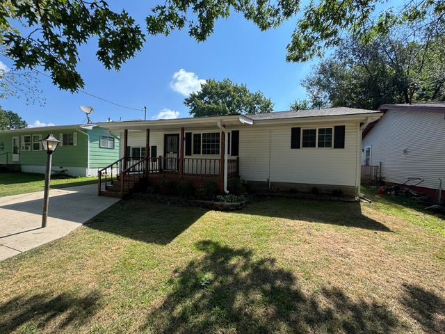 2754 N Pierce Avenue, Springfield, MO 65803