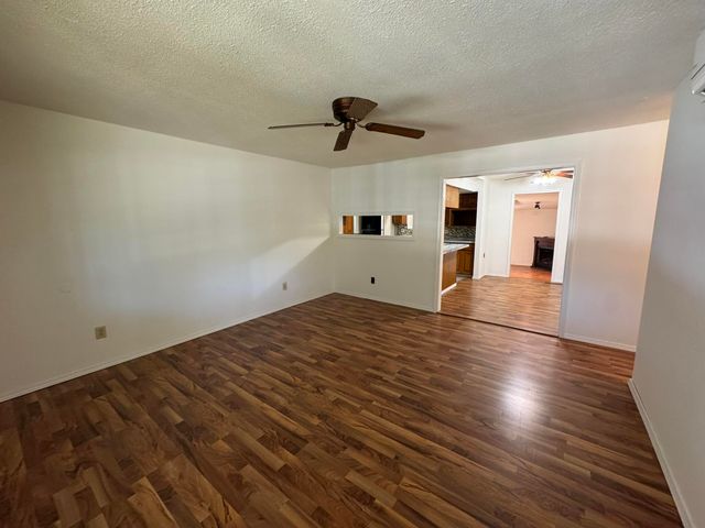 2754 N Pierce Avenue, Springfield, MO 65803