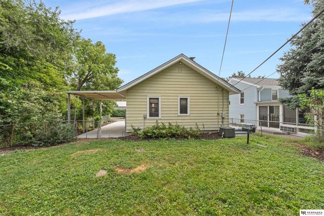 5610 Dorcas Street, Omaha, NE 68106
