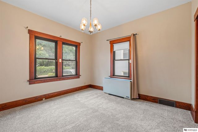 5610 Dorcas Street, Omaha, NE 68106