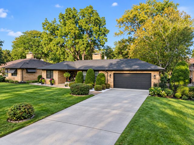 6621 N Kolmar Avenue, Lincolnwood, IL 60712
