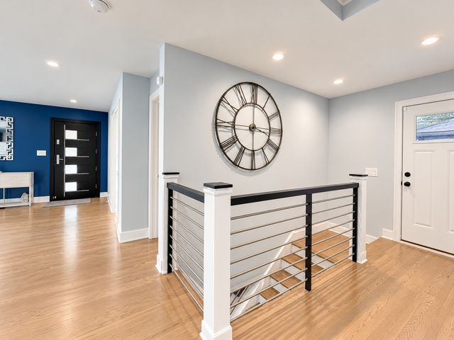 6621 N Kolmar Avenue, Lincolnwood, IL 60712
