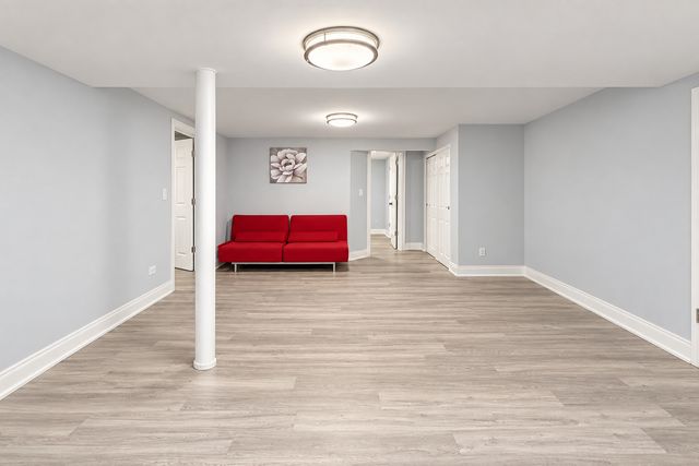 6621 N Kolmar Avenue, Lincolnwood, IL 60712