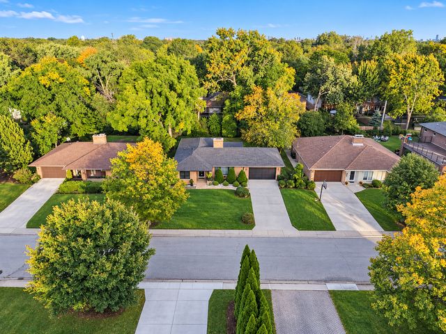 6621 N Kolmar Avenue, Lincolnwood, IL 60712