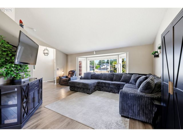 554 Sw 12TH Cir, Troutdale, OR 97060