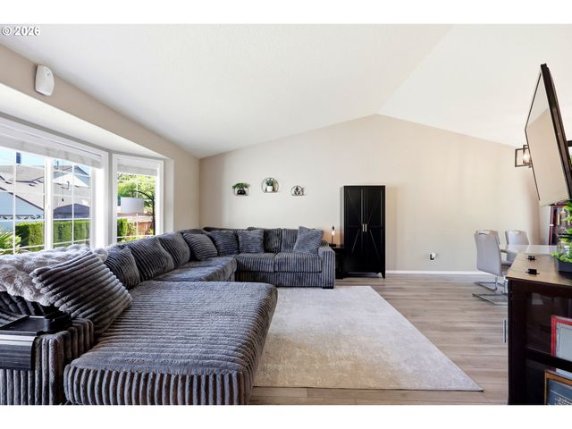 554 Sw 12TH Cir, Troutdale, OR 97060