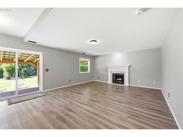 554 Sw 12TH Cir, Troutdale, OR 97060