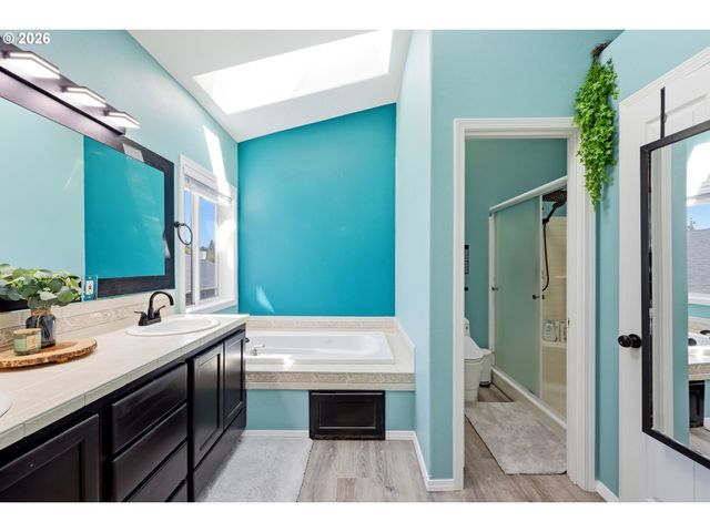 554 Sw 12TH Cir, Troutdale, OR 97060