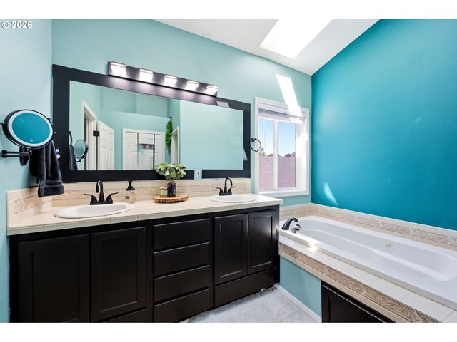 554 Sw 12TH Cir, Troutdale, OR 97060
