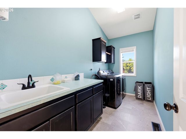 554 Sw 12TH Cir, Troutdale, OR 97060