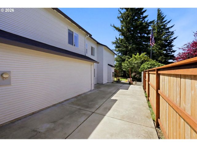 554 Sw 12TH Cir, Troutdale, OR 97060