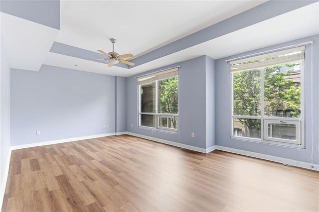 711 Cosmopolitan Drive NE 213, Atlanta, GA 30324