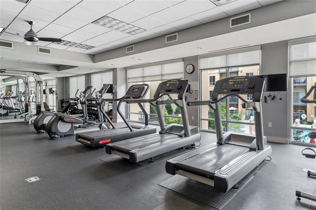 711 Cosmopolitan Drive NE 213, Atlanta, GA 30324