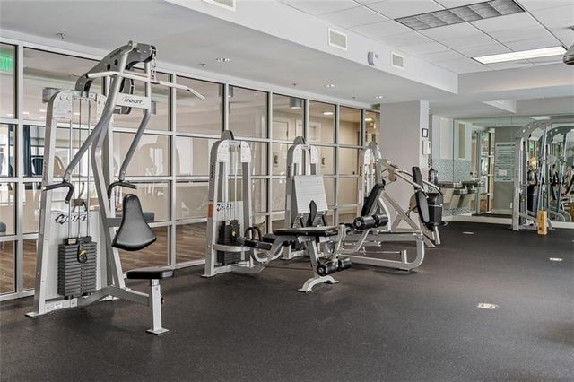 711 Cosmopolitan Drive NE 213, Atlanta, GA 30324