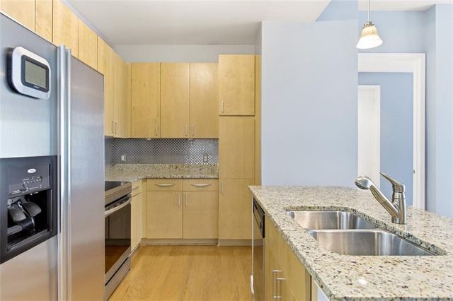 711 Cosmopolitan Drive NE 213, Atlanta, GA 30324