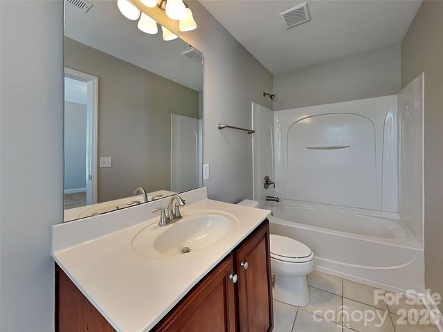11206 Scottsman Trace Drive, Charlotte, NC 28273