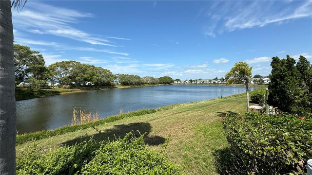 950 WATERSIDE LANE, Bradenton, FL 34209