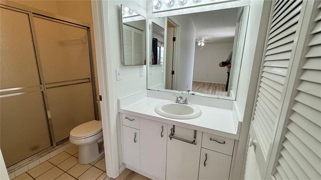 950 WATERSIDE LANE, Bradenton, FL 34209