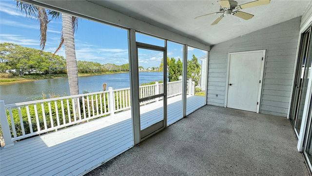 950 WATERSIDE LANE, Bradenton, FL 34209
