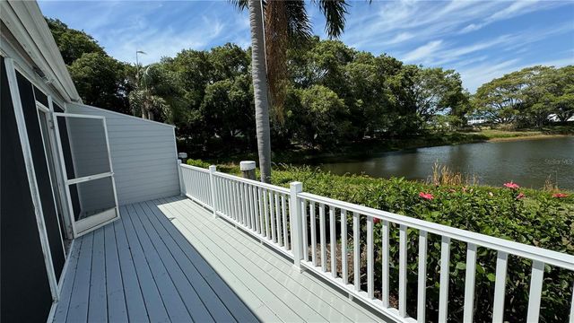 950 WATERSIDE LANE, Bradenton, FL 34209