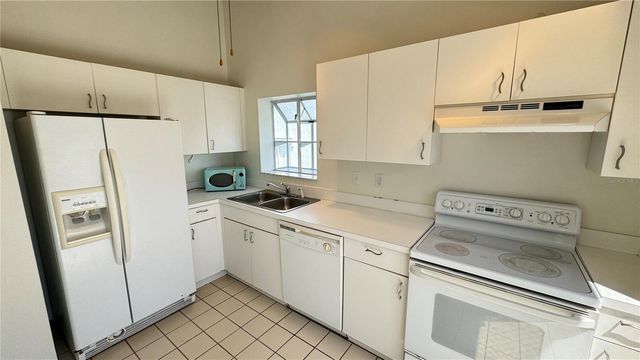 950 WATERSIDE LANE, Bradenton, FL 34209