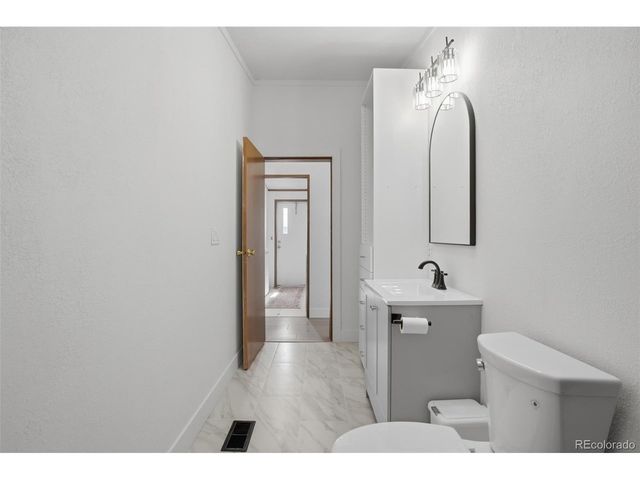 424 Zante Way, Lochbuie, CO 80603