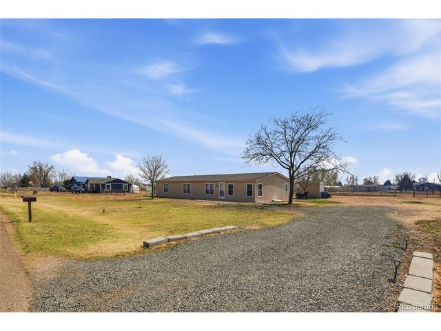 424 Zante Way, Lochbuie, CO 80603