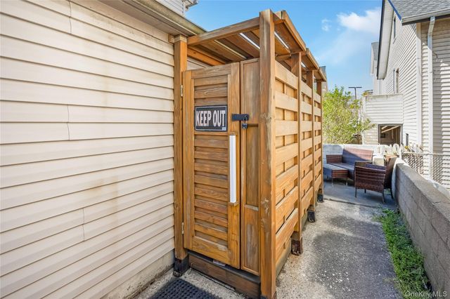 32 Buffalo Avenue, East Atlantic Beach, NY 11561
