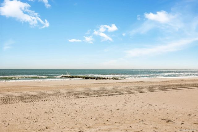 32 Buffalo Avenue, East Atlantic Beach, NY 11561