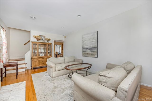 32 Buffalo Avenue, East Atlantic Beach, NY 11561