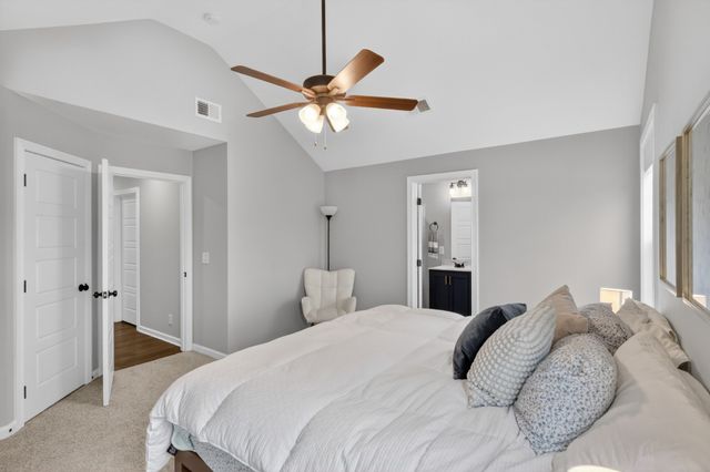 1413 Fredrick Dr, Clarksville, TN 37042