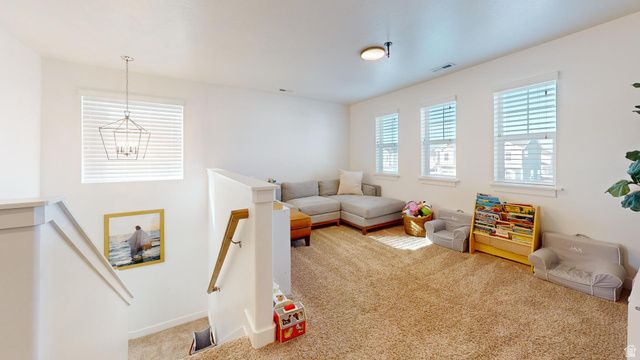 318 E 280 N, Vineyard, UT 84059