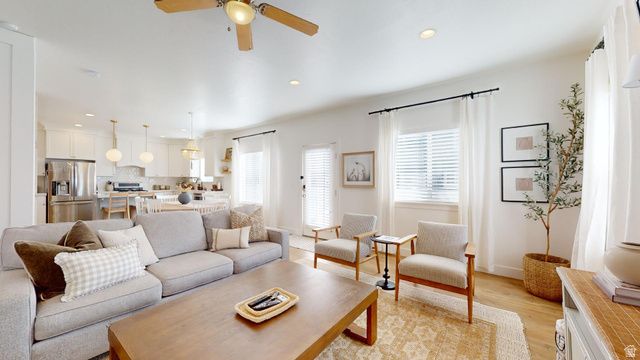 318 E 280 N, Vineyard, UT 84059