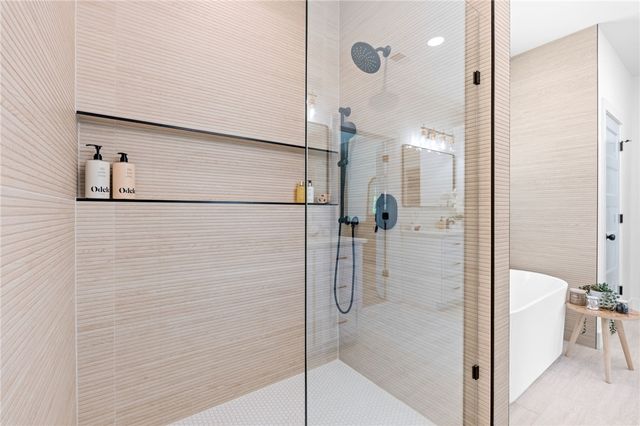 1433 Stillwater Drive, Seneca, SC 29672