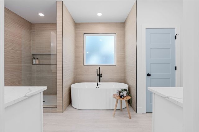 1433 Stillwater Drive, Seneca, SC 29672