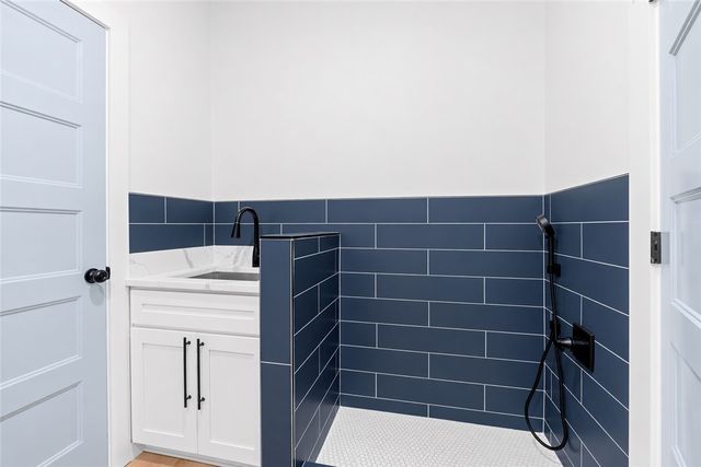 1433 Stillwater Drive, Seneca, SC 29672