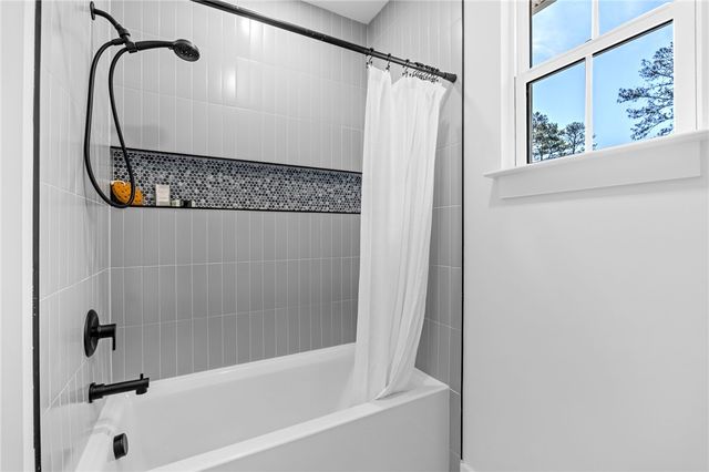 1433 Stillwater Drive, Seneca, SC 29672