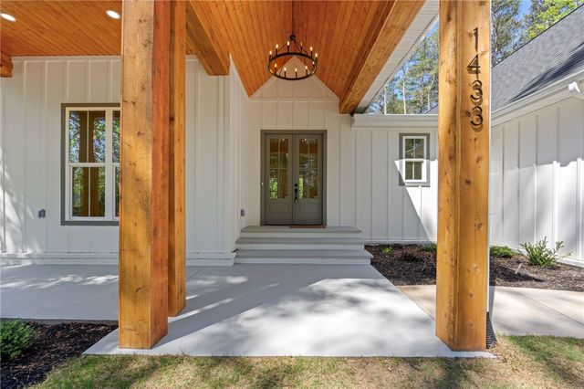 1433 Stillwater Drive, Seneca, SC 29672