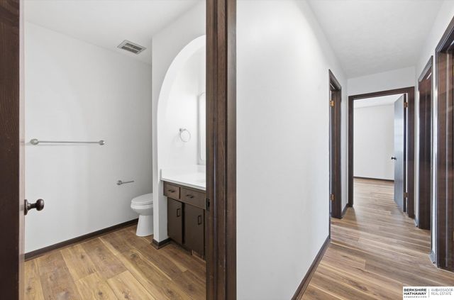 14048 Pierce Street, Omaha, NE 68144